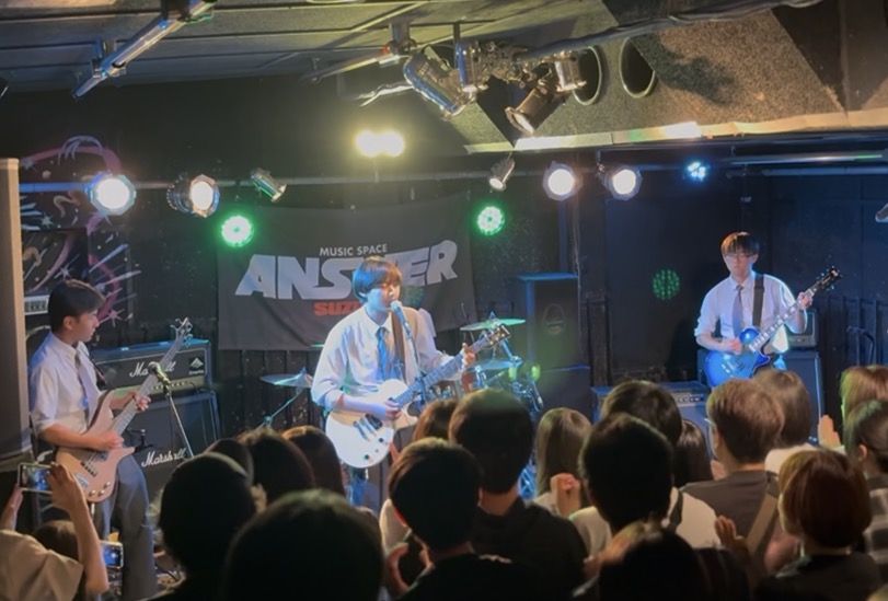 club_photo1