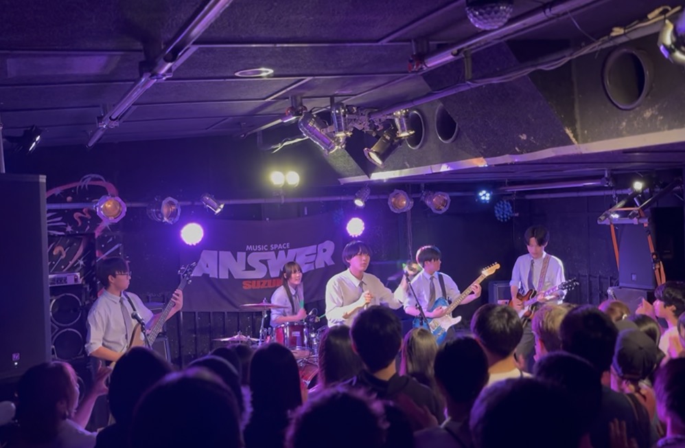 club_photo1